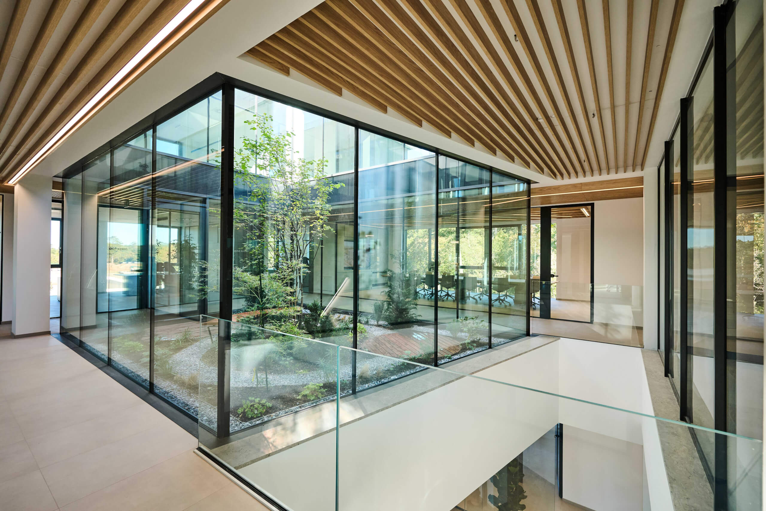 dsc 8643 54860259191 o1