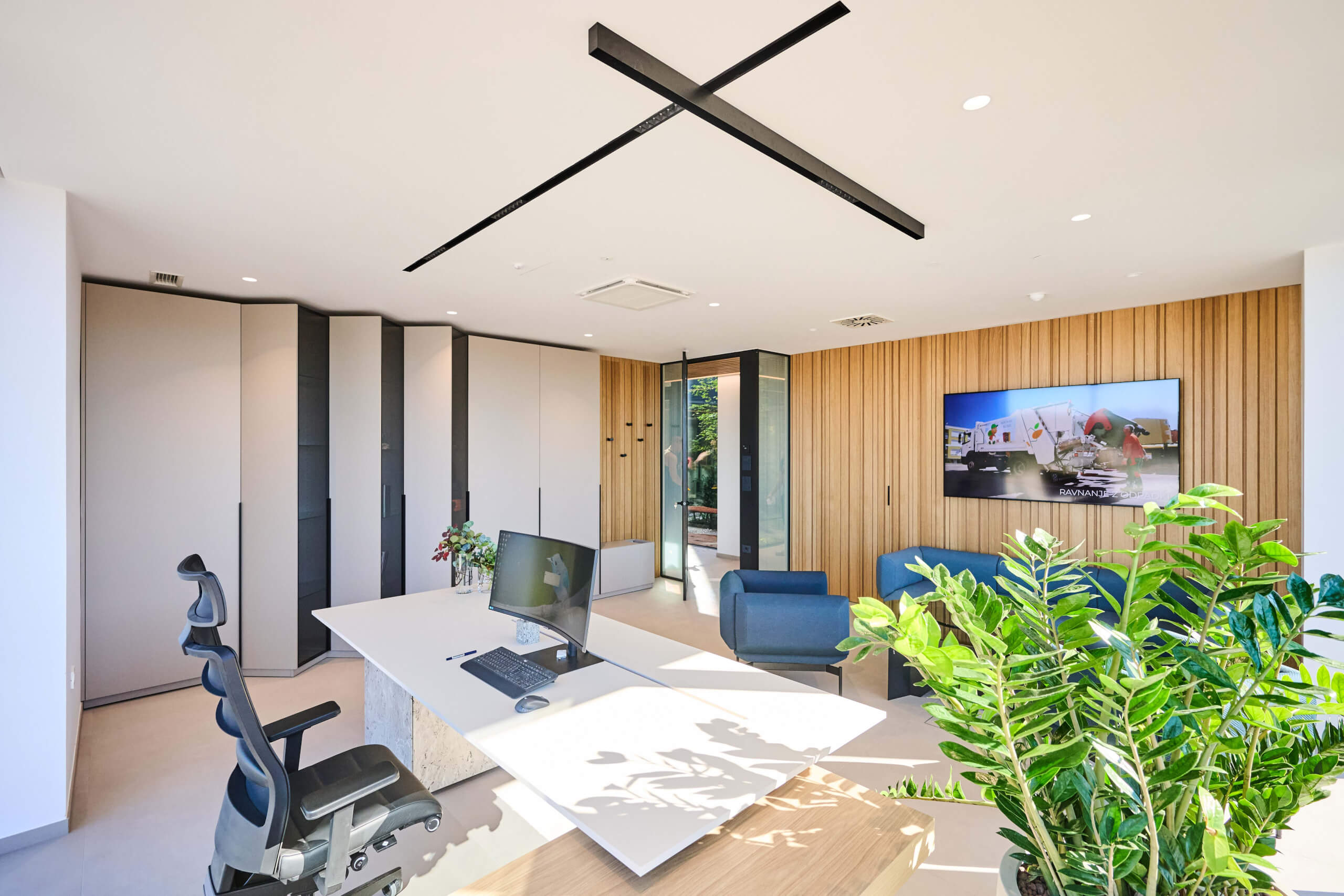 dsc 8721 54860595615 o1