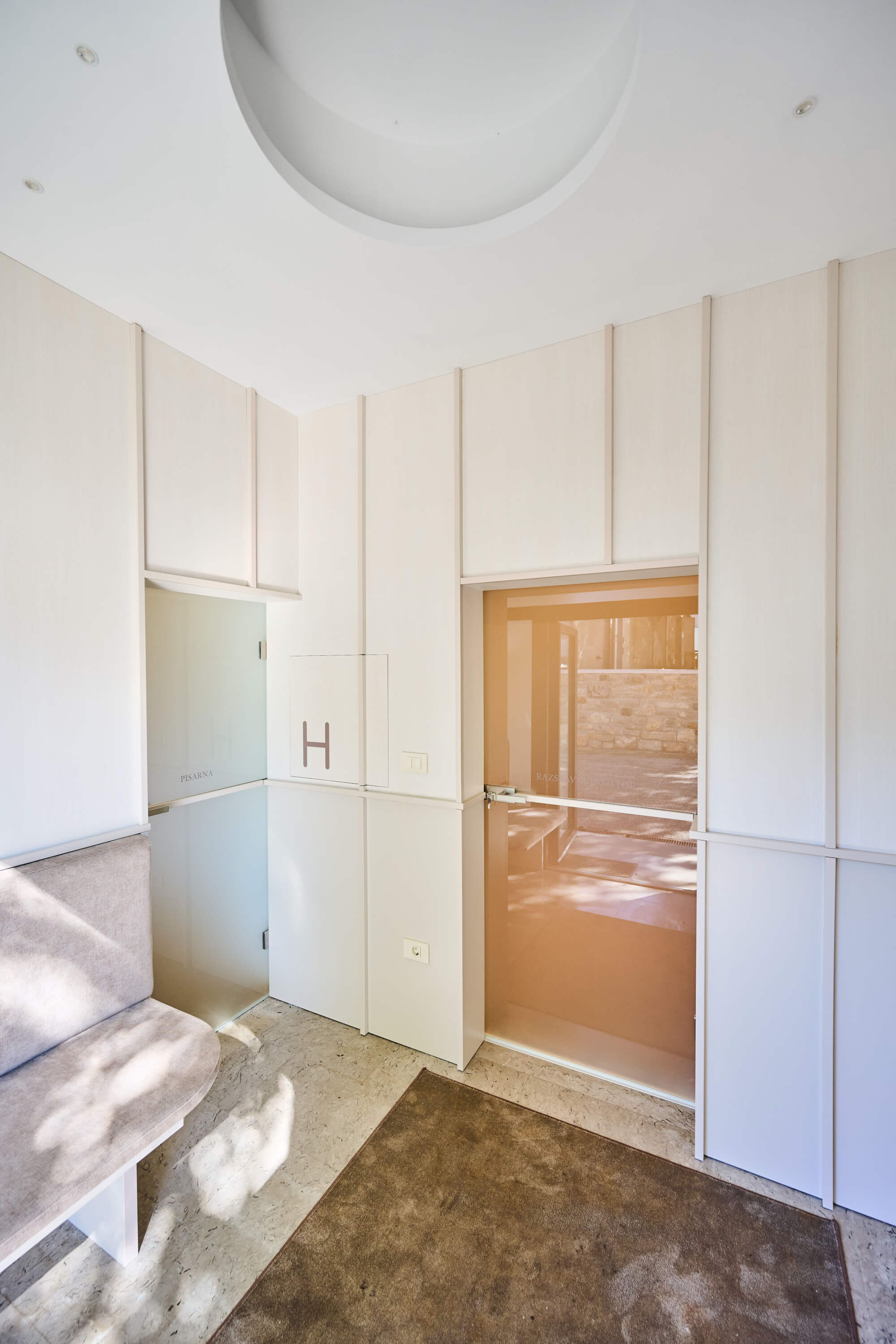 dsc 8842 54860283236 o1