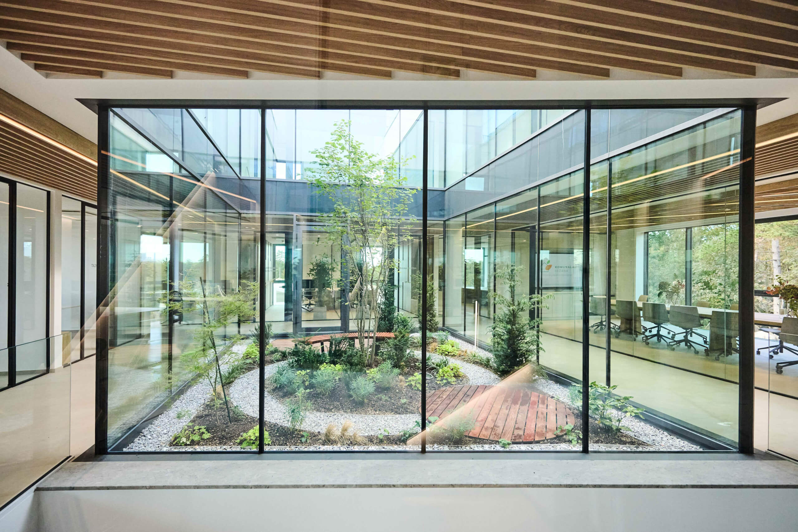 dsc 8903 54860525548 o1