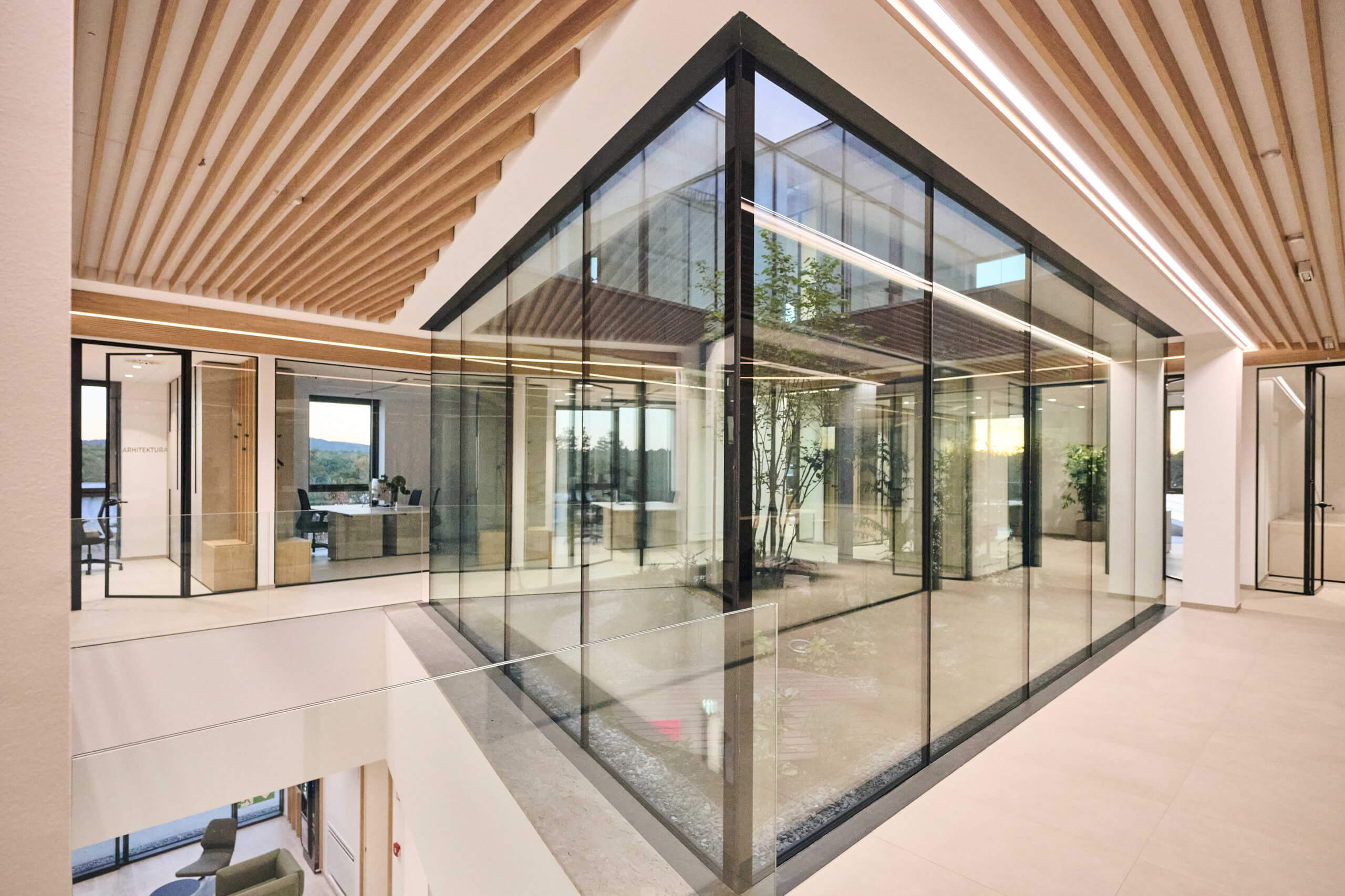 dsc 9832 54860499864 o1