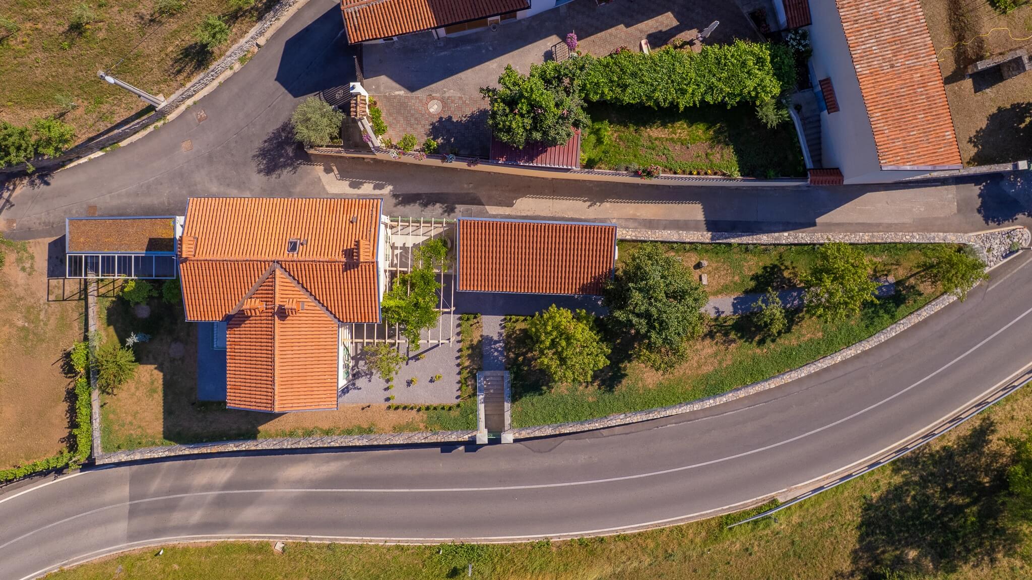 Kosovelova domacija 6 splet